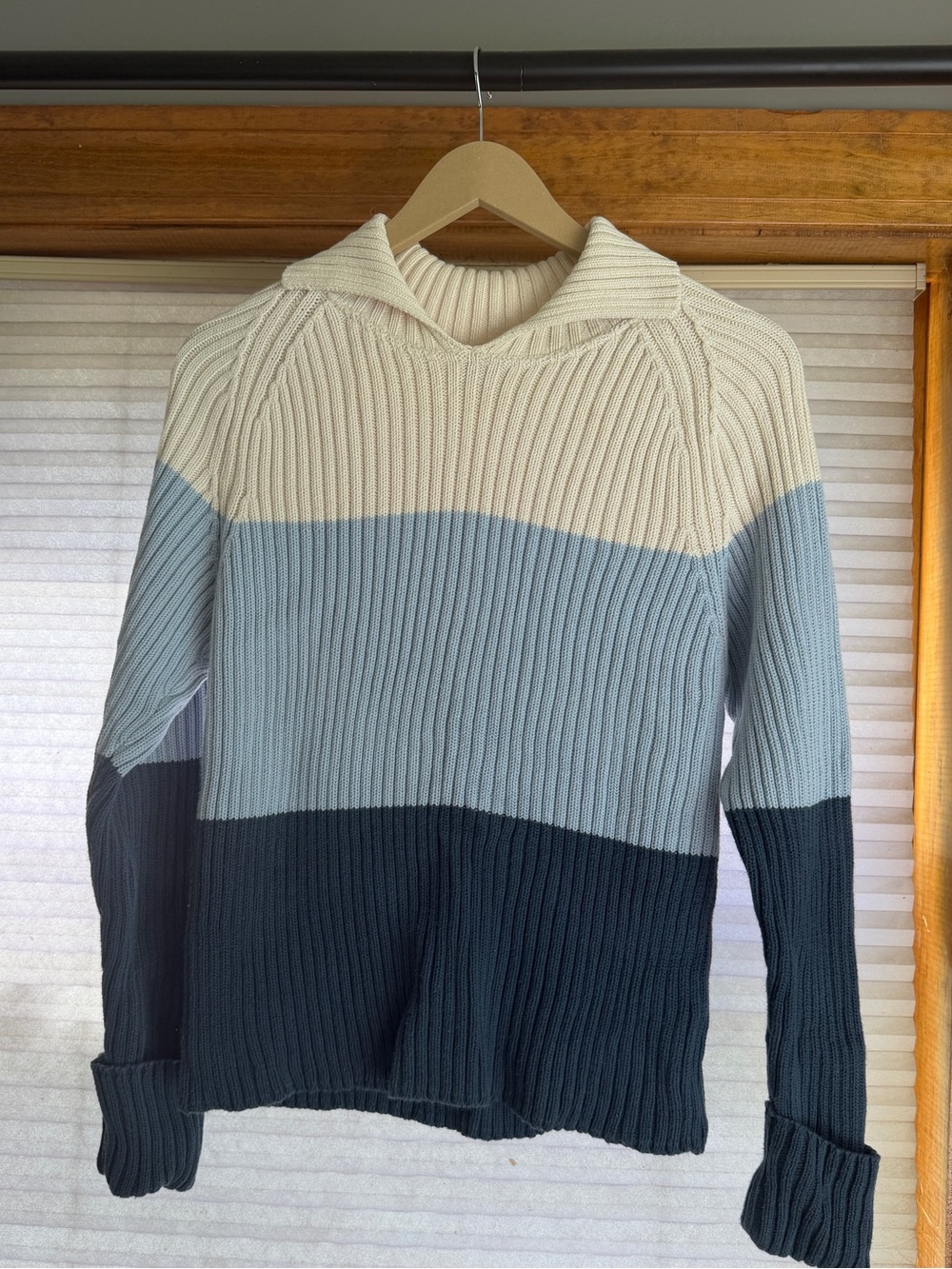 Eddie Bauer Colorblock Rib-Knit V-Neck Sweater in Cream, Light Blue & Black 0165